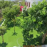 Δωμάτια σε οικογενειακή κατοικία Andoni's House