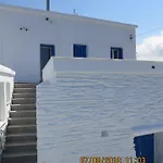 Δωμάτια σε οικογενειακή κατοικία Andoni's House Πιτροφός