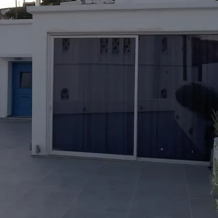 Δωμάτια σε οικογενειακή κατοικία Andoni's House *