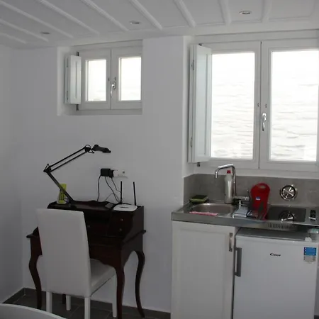 Andoni's House * Pitrofos